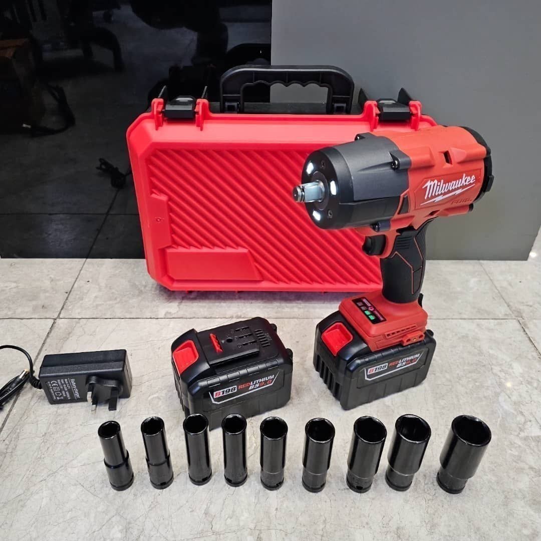 بکس شارژی سوپر صنعتی طرح میلواکی مدل MV02